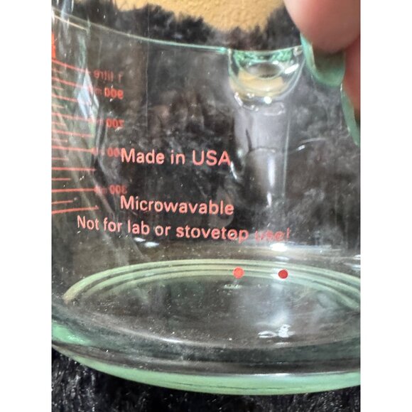 Vintage Pyrex 1-Liter/32-Ounce Glass Measuring Cup With Red Markings - Picture 7 of 8